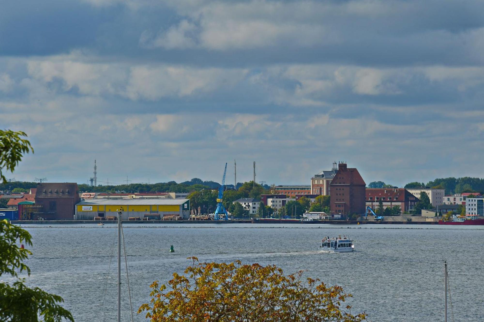Ferienwohnung Sundueberblick - 150 Meter Zum Strand Altefähr Buitenkant foto